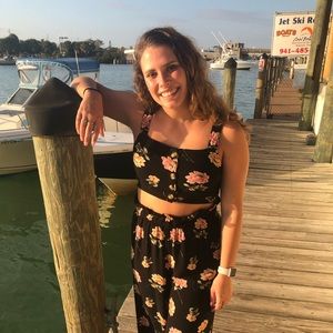 Meet your Posher, Jenny